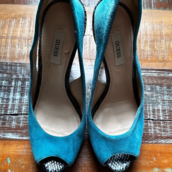 ✅ MUST GO ✅ Guess shoes size 36 - Picture 4 of 4